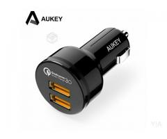 Cargador Dual Aukey QC3.0 para automóvil