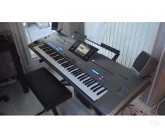 Yamaha Tyros5 76-Key Arranger Workstation